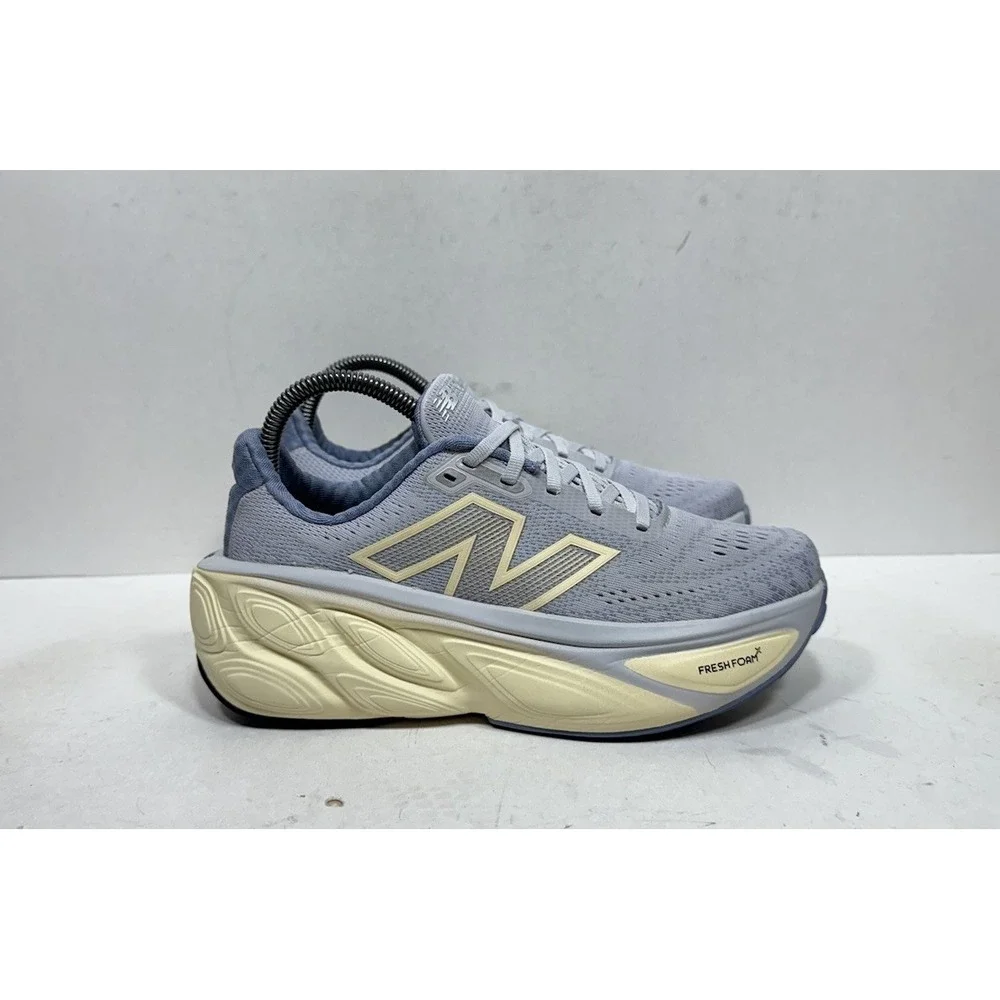 New Balance Fresh Foam X More V5 Womens Sz 7.5 Pearl Grey Calcium Running Shoes
